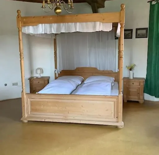 Im Schloss Апартаменты *